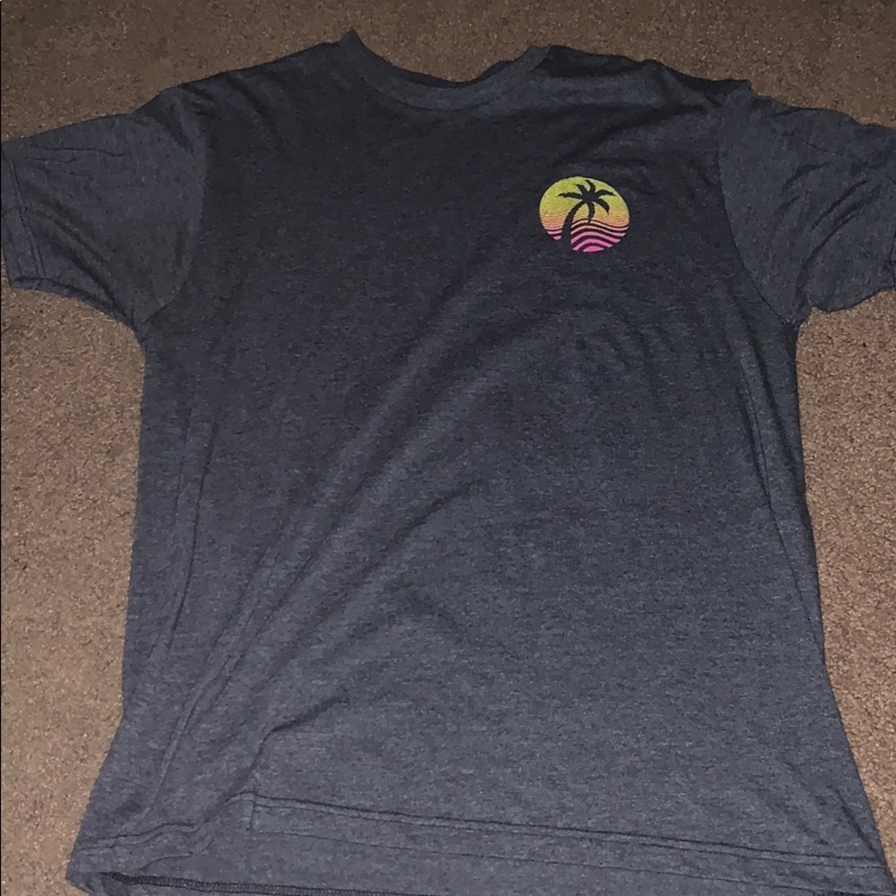 Men’s Large shirt